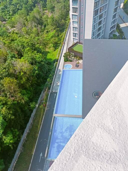 Pangsapuri The Clio 2 Residences, Beside Ioi Mall, Opposite Hospital Serdang, Beside Uniteen And Upm, Putrajaya
