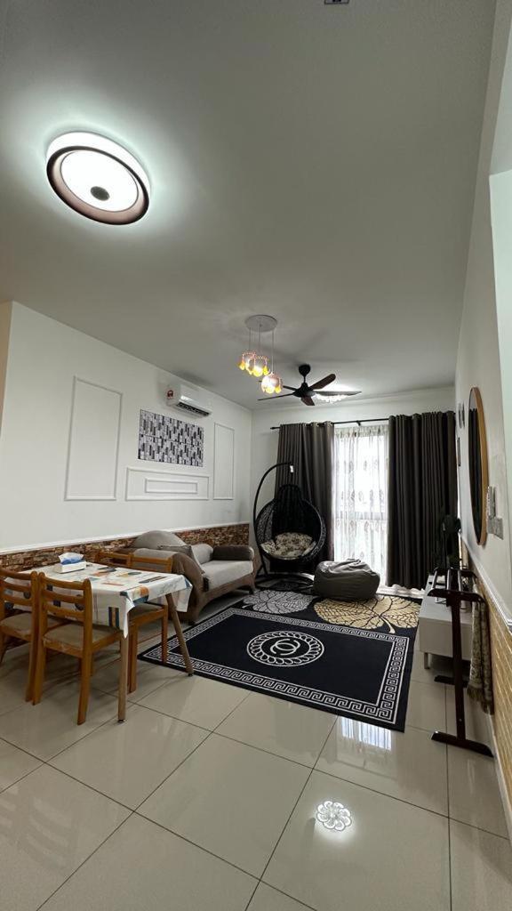 The Clio 2 Residences, Beside Ioi Mall, Opposite Hospital Serdang, Beside Uniteen And Upm, Pangsapuri